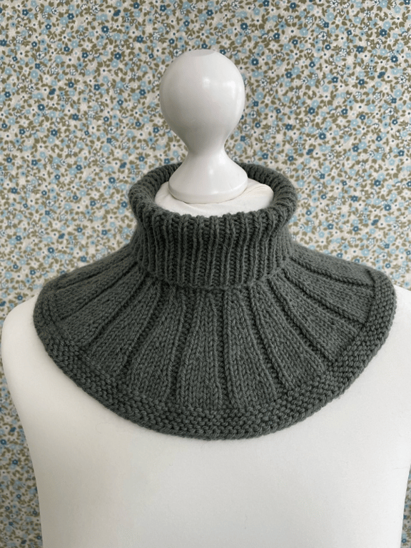 Printet opskrift: Loving Lissi Halsedisse (junior)