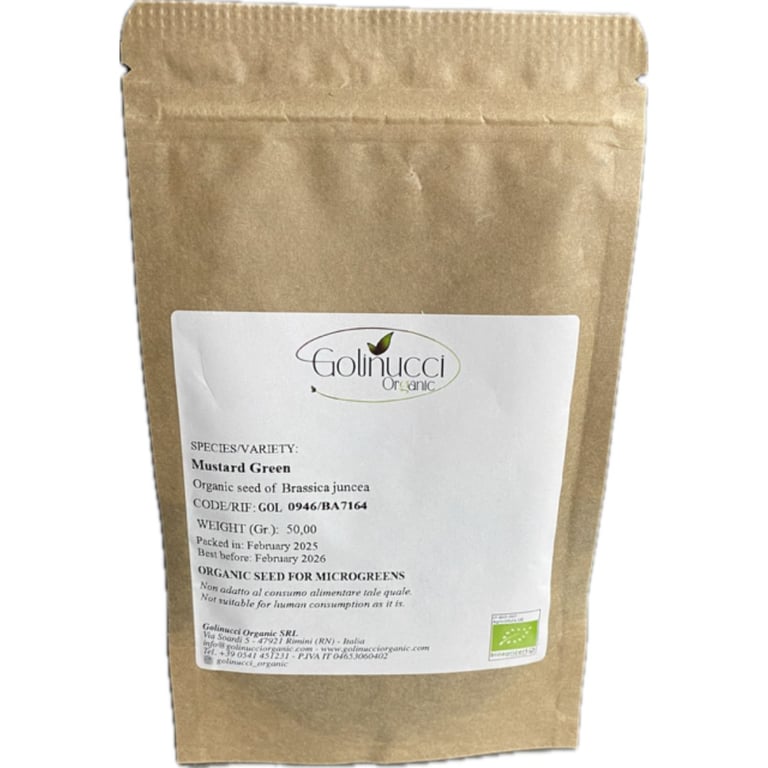 Brunt papirspose med etikette, der angiver økologiske sennepsfrø af sorten Mustard Green til mikrogrønt, vægt 50 g, pakkedato februar 2025, bedst før februar 2026.