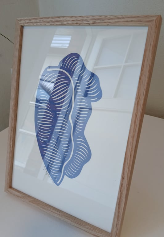 A4 papercut, kongeblå, indrammet  billede 2