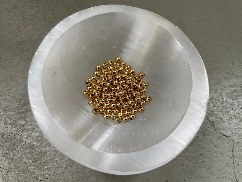 7-8 stk. 4 mm perler i 925 Sterling sølv el. forgyldt 18k guld