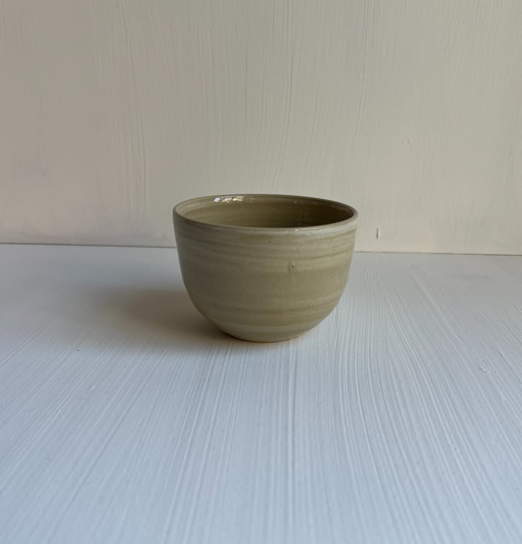 Swirly kop i indfarvet ler billede 4