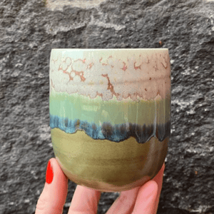 Hånddrejet kop  – produktbillede