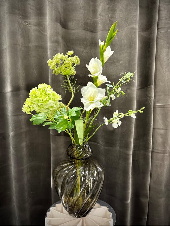 Mix af stilke med. Bla. Gladiolus  billede 2