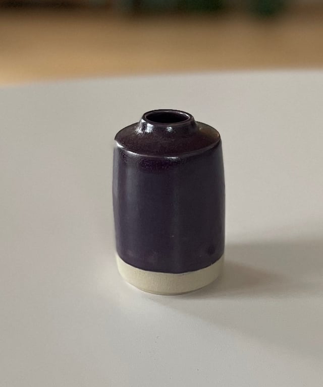 Vase, mørk violet - 9,5 cm