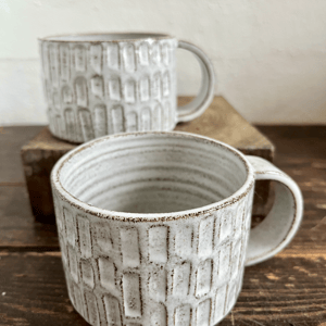 Kop med hank, hvidnistret – produktbillede