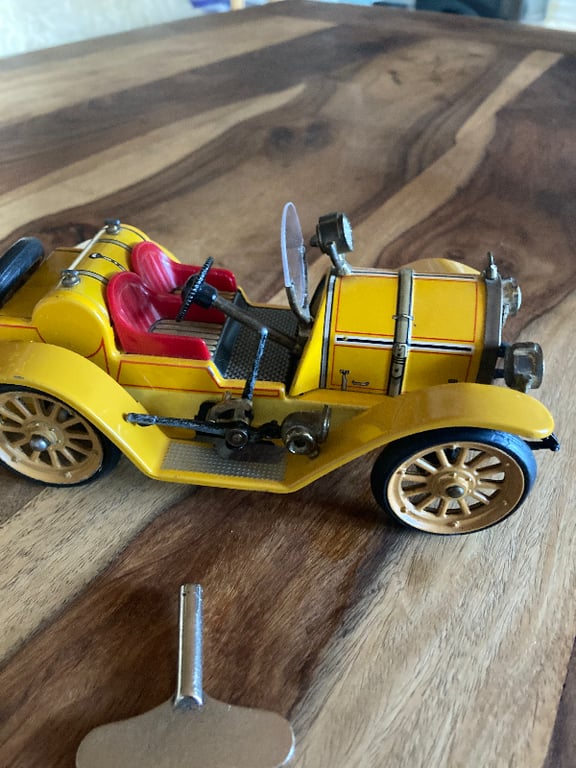 Mekanisk vintage legetøjsbil (5)