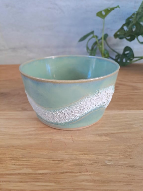 skålen er 7 cm høj og 12 cm i diameter