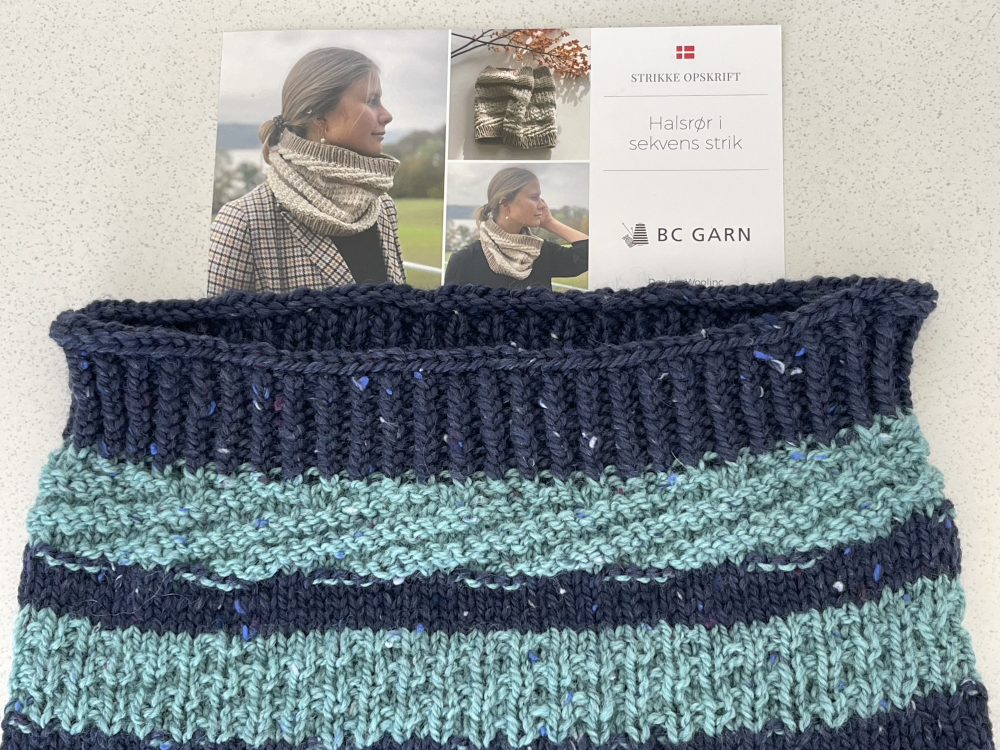 Kit: Halsrør i sekvensstrik - garn og opskrift billede 3