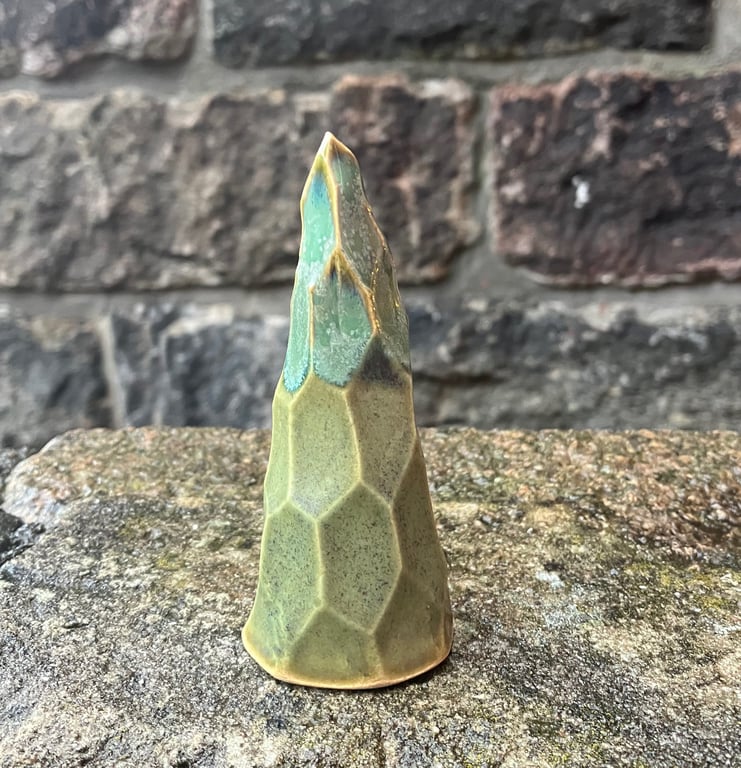 Facetskåret unika juletræ