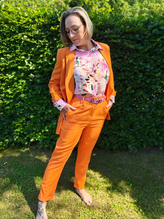 Olly Buks Orange 