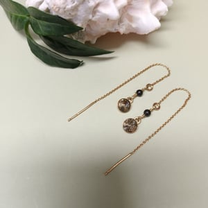 Safir ørekæder – produktbillede