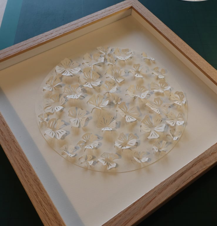 30x30cm, 3D papercut, hvid, indrammet  (5)