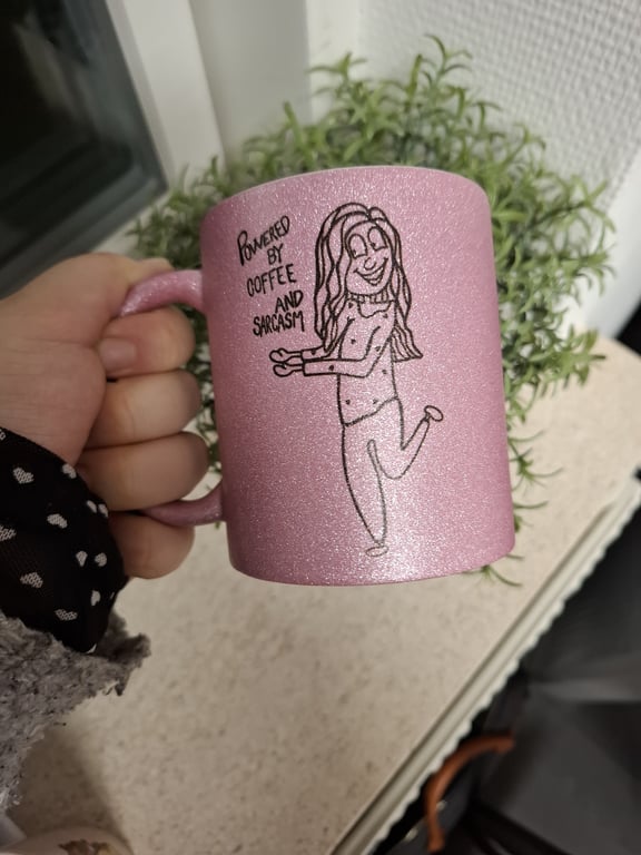 Krus: Powered by coffee and sarcasm  billede 2