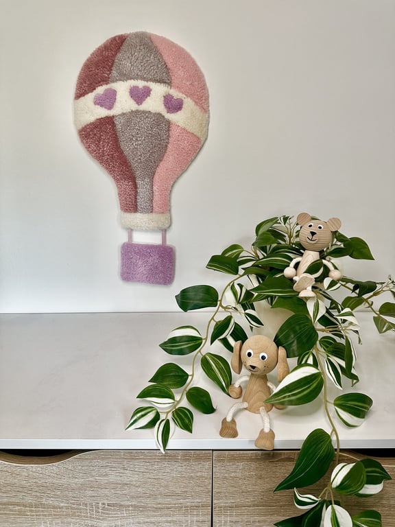 Tuftet luftballon - Håndlavet vægkunst i 100% uld.