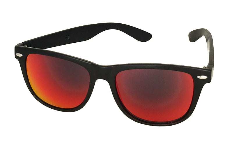Matta svarta wayfarer med rött spegelglas