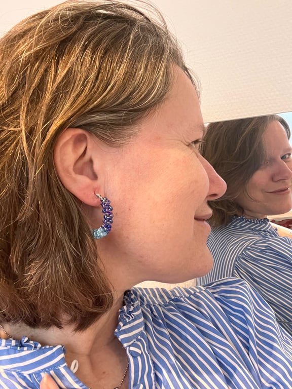 3 farver i blå, lyseblåt og glas creoler billede 6