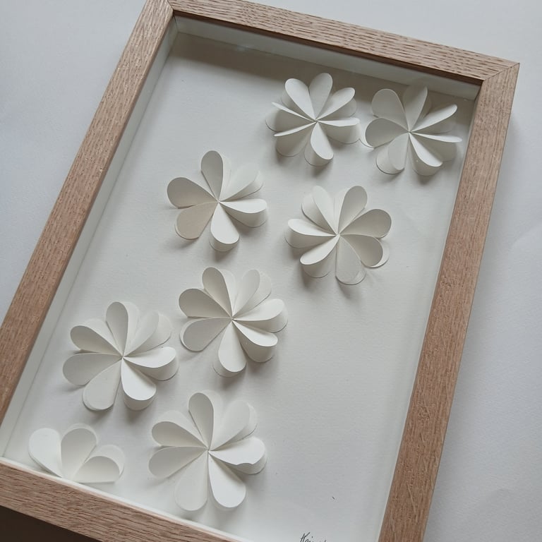 A4 3D papirværk, hvid, indrammet (2)