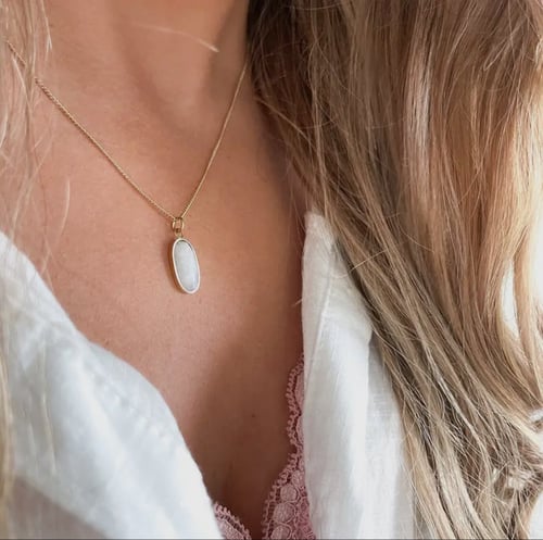 I AM Full of love - Månesten halskæde Guld