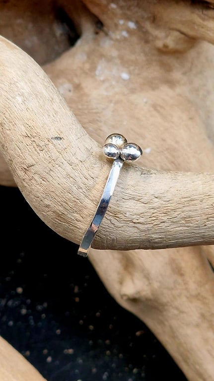 Unika kugle sølv ring. billede 2