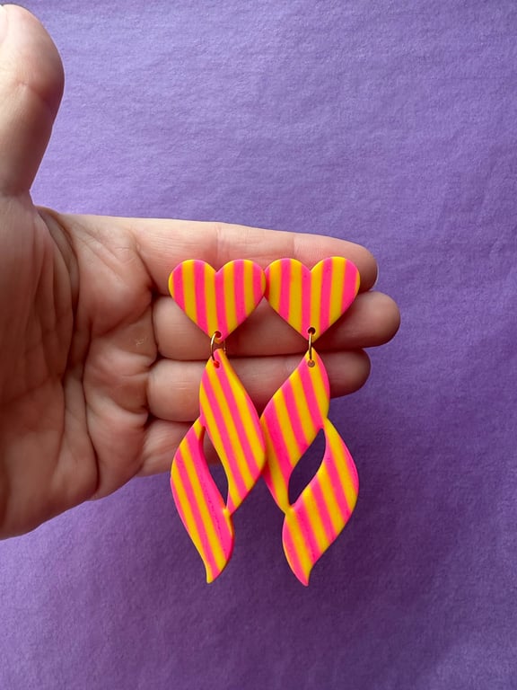 Gule/Pink stribede “hjerte-spiraler”