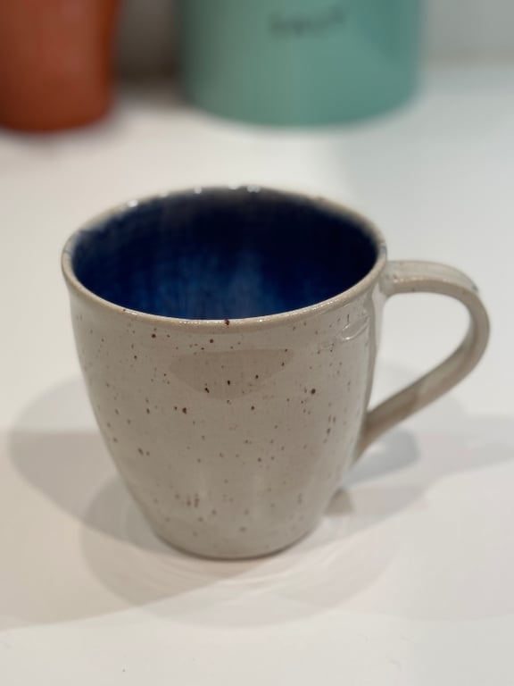 Kop råhvid med nister, safirblå effekt #5
