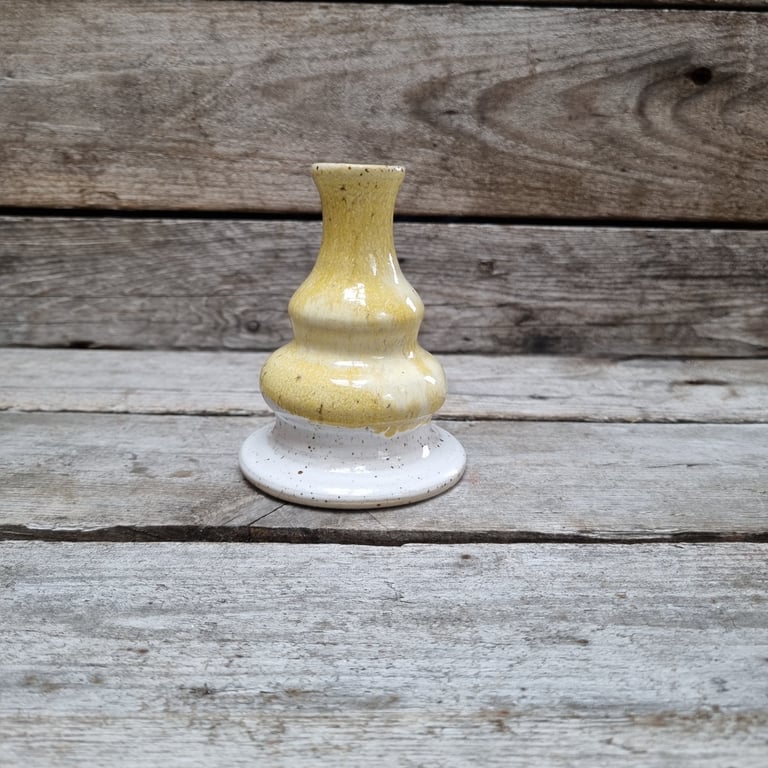 Vase i SOLSIKKE glasur 