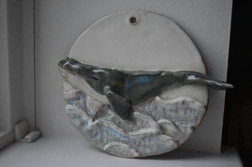Hval relief (2)