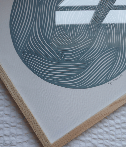 30x30cm papercut, dueblå, indrammet 