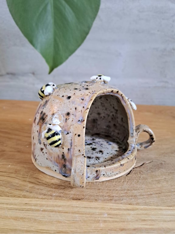 Fugle foderbræt med bier - til at hænge op