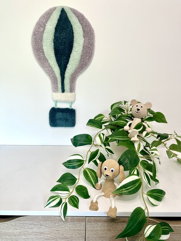 Tuftet luftballon- Håndlavet vægkunst i 100% uld.