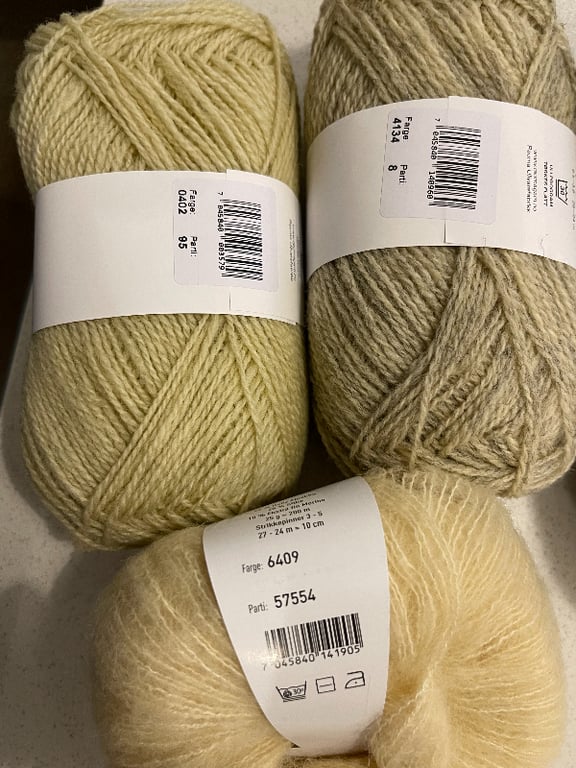 Kit: "Friday slipover" med V hals eller O-hals  (9)