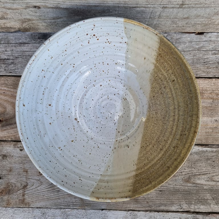 Skål i stentøjsler