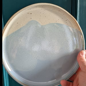 Frokosttallerken lysblå/beige – produktbillede