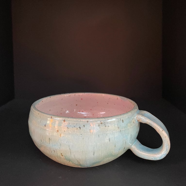 Cappocinnokop I farverne "himmel &amp; Hav" og "Rosa"