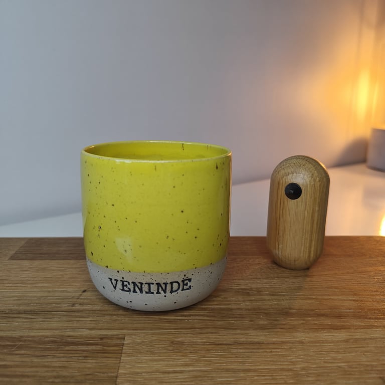 Gul VENINDE kop