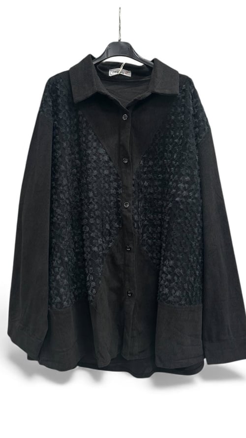 Annie shirt, Black w nice detaljer. Findes i str 38-48. (2)