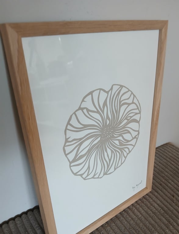 A4, beigegrå papercut, indrammet  (3)