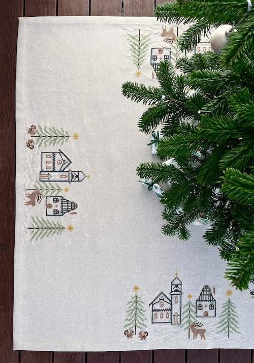 Winther white-Juletræstæppe 2028-4 Str. 139 x 139 cm.