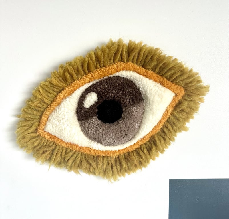 Tuftet øje i uld som vægophæng billede 3