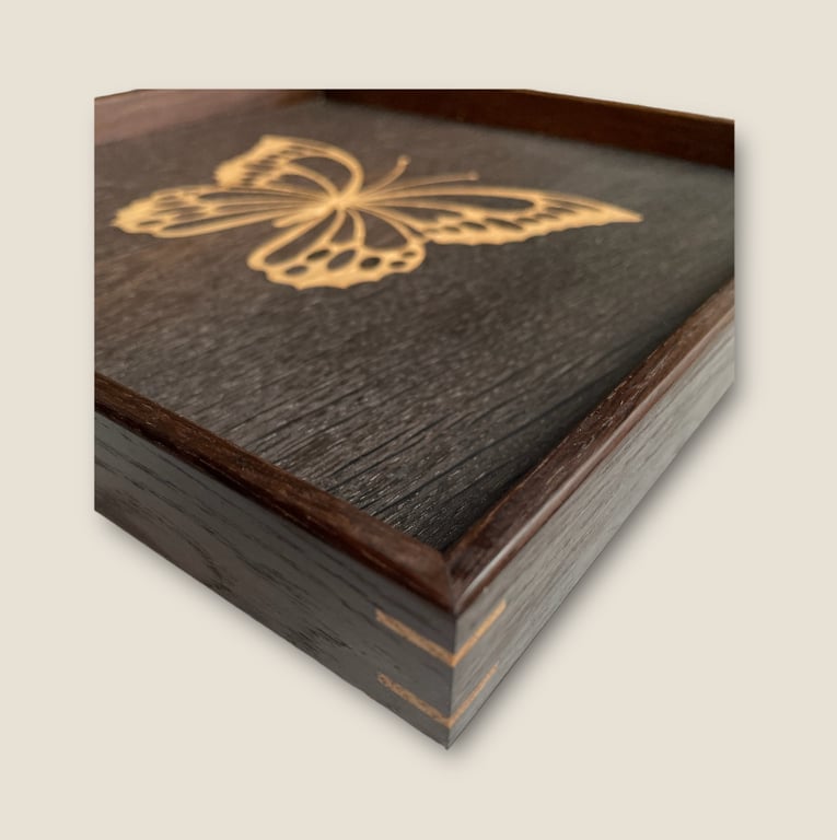 Sommerfugl i røget eg billede 2