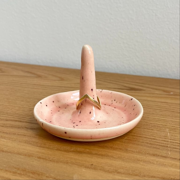 Ring dish - håndlavet smykkeskål til ringe billede 3