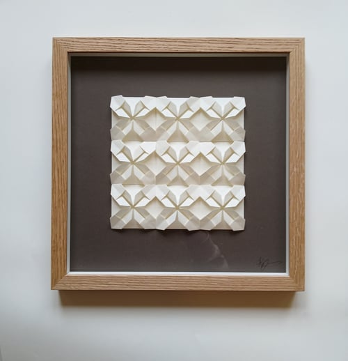 30x30cm Foldet papirværk, naturhvid, indrammet 