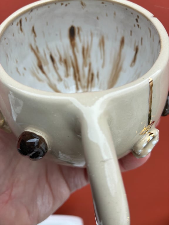 Stor kaffebønnekop med guld  billede 5