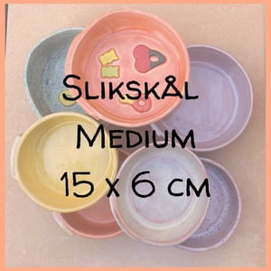 Slikskål med slik MEDIUM 15 CM (bestilling) – produktbillede