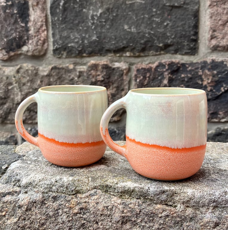 Hånddrejet kop med hank billede 2