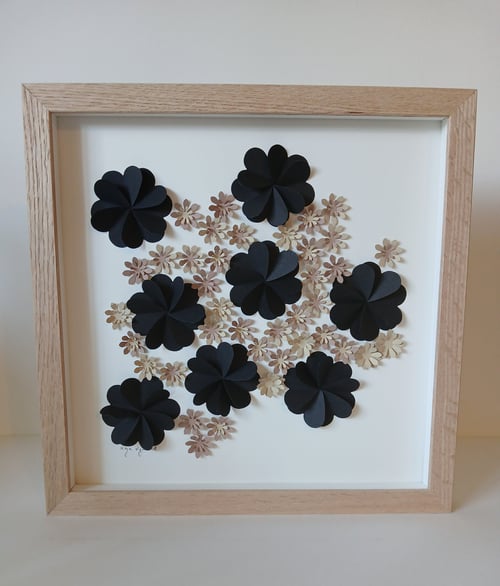 30x30cm "blomstermark", indrammet 