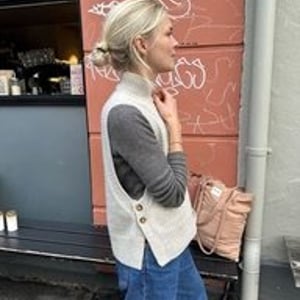 Opskrift: LULU SLIPOVER fra PetiteKnit – produktbillede