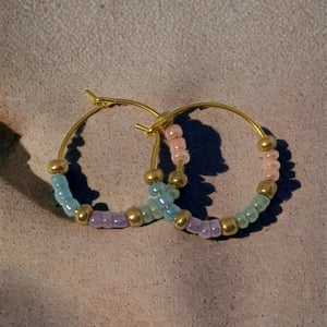 Creoler med pastel perler – produktbillede