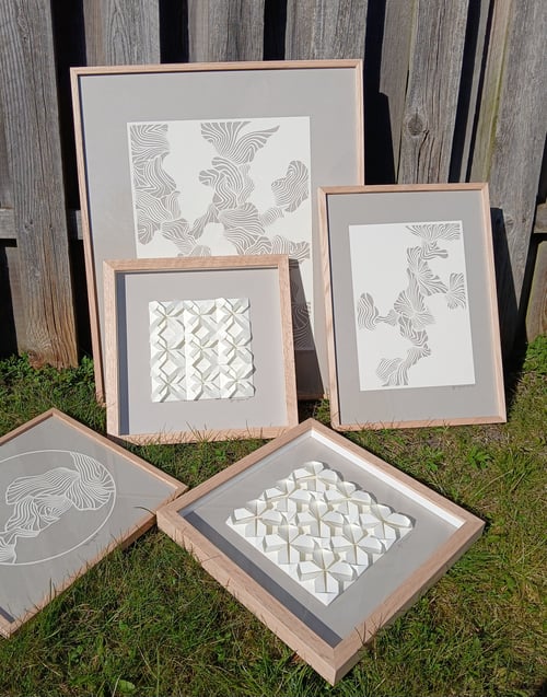 30x30cm papercut, indrammet