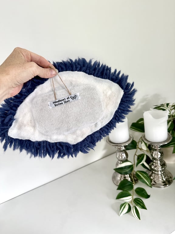 Tuftet øje som vægophæng – håndlavet i 100% uld  billede 3